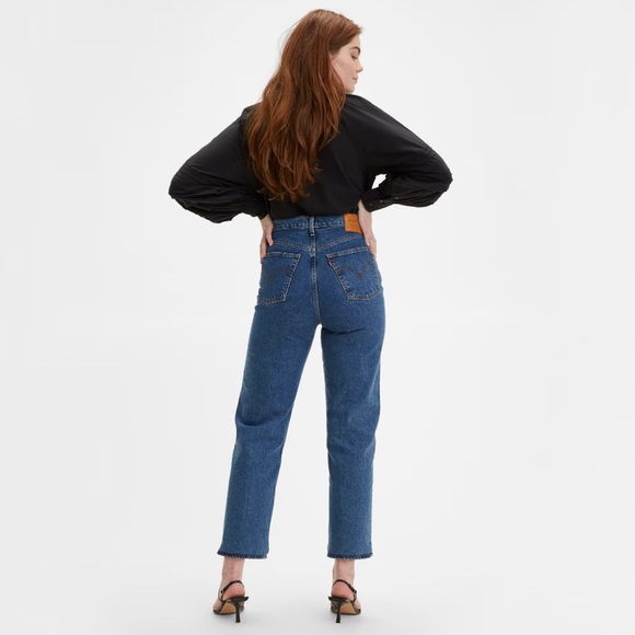 Levi’s Ribcage Straight Ankle Woman’s Jeans - Picture 2 of 4